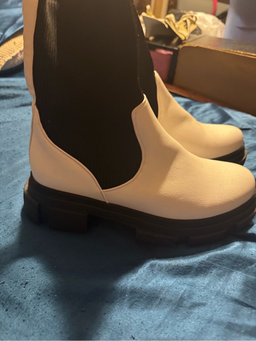 Women’s Size 9 White & Black Boots